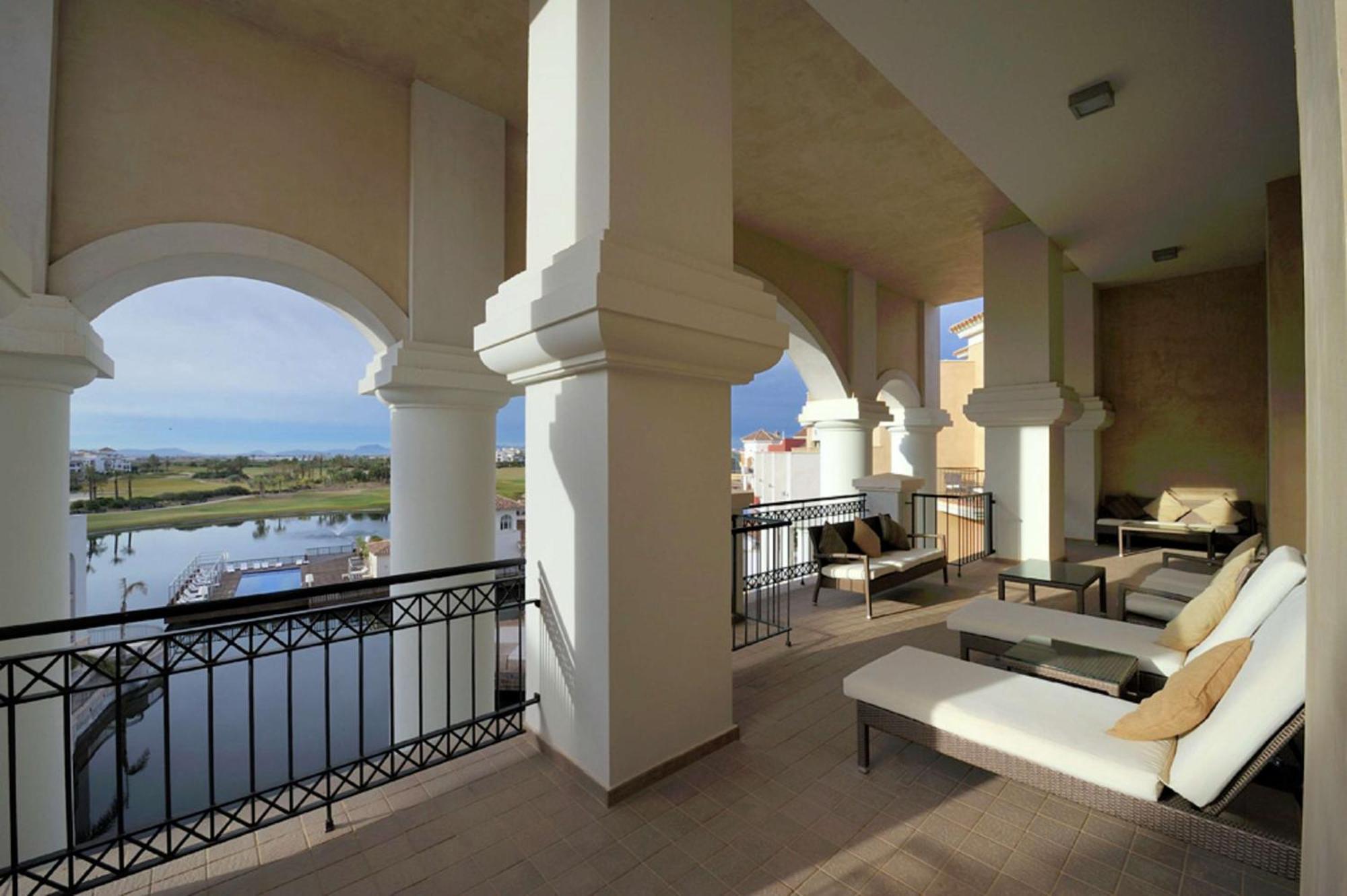 Doubletree By Hilton La Torre Golf Resort Roldán Zewnętrze zdjęcie The Royal Mirage
