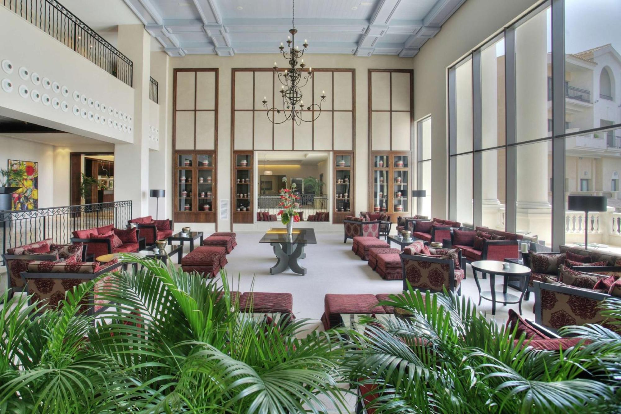 Doubletree By Hilton La Torre Golf Resort Roldán Zewnętrze zdjęcie The lobby of the hotel